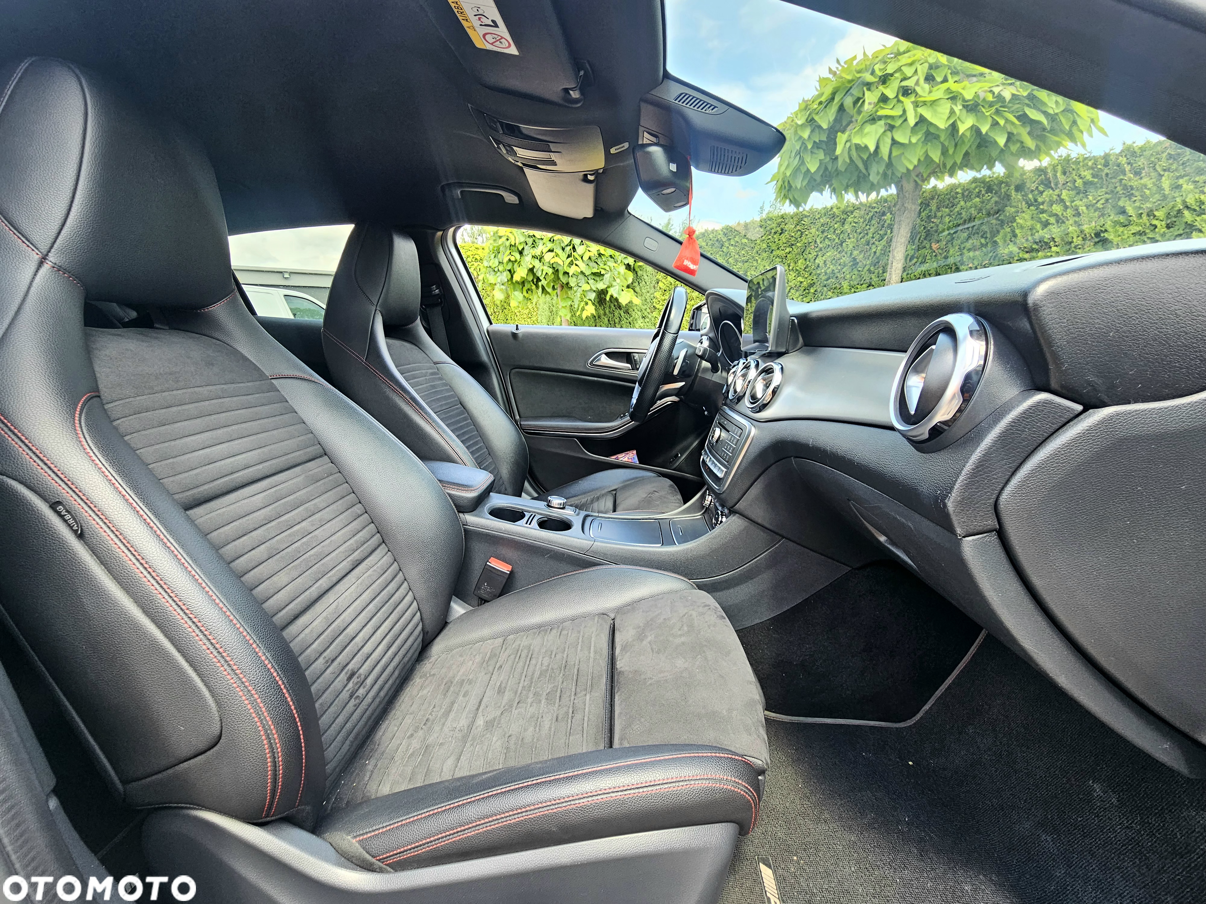 Mercedes-Benz GLA 250 4-Matic - 6