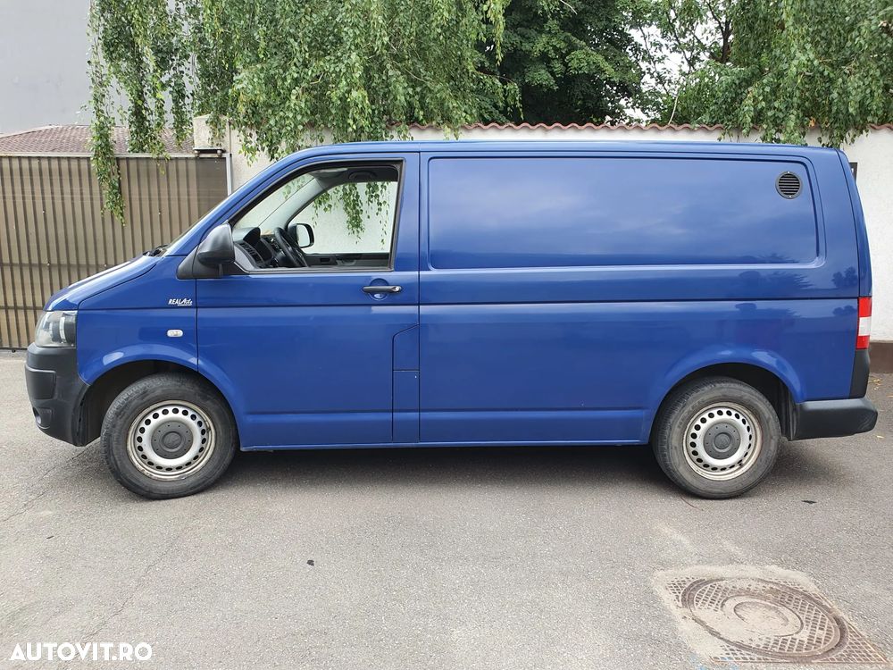 Volkswagen Transporter - 1