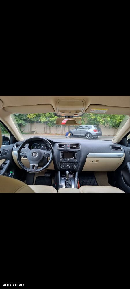 VOLKSWAGEN Jetta 2013 — imagine 5