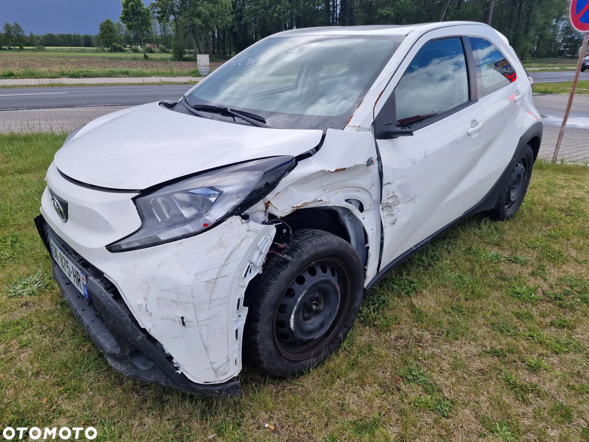 Toyota Aygo X 1.0 VVT-i Black Edition X-shift - 4