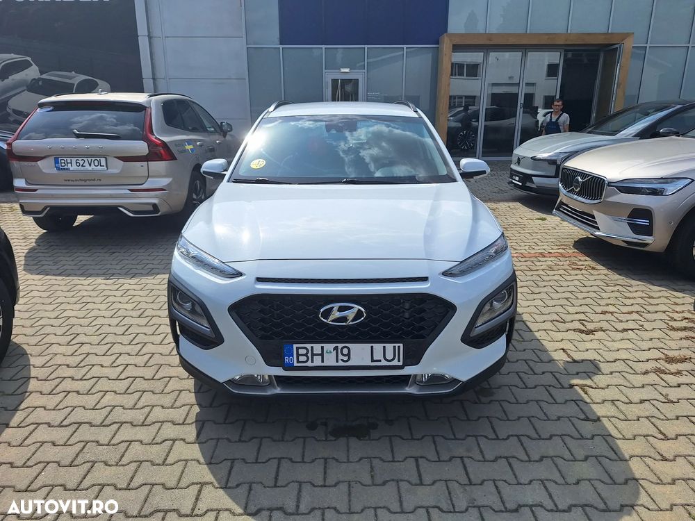 Hyundai KONA - 2