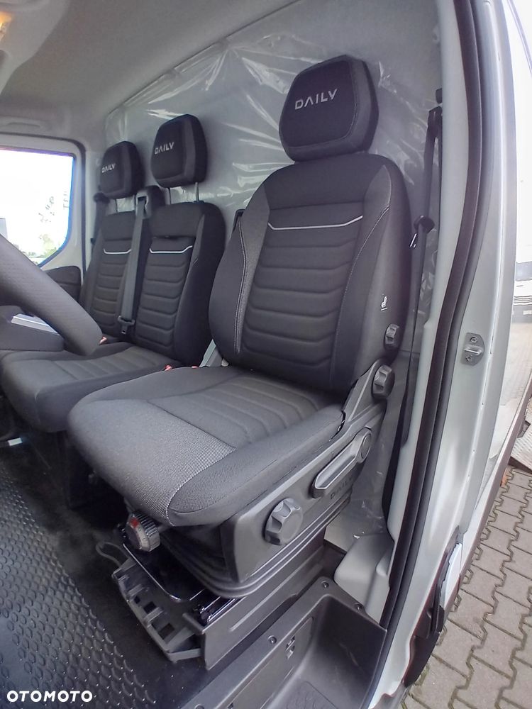Iveco 35S18HA8 V 3.0 Diesel Hi-Matic Furgon L4H2 2025 - 8