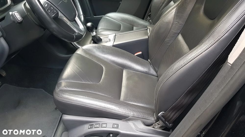 Volvo XC 60 D4 Summum - 10