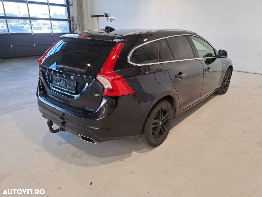 Volvo V60 D5 AWD Geartronic Ocean Race - 5