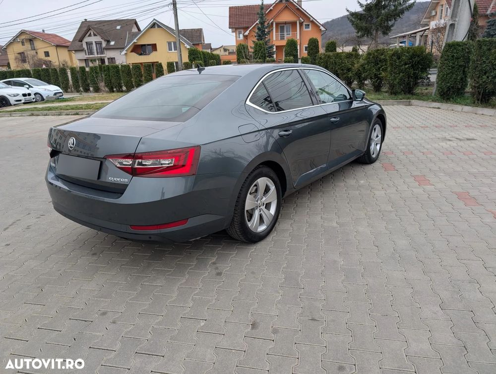 Skoda Superb - 16