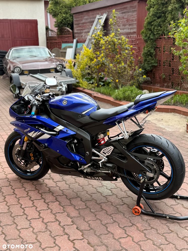 Yamaha R6 - 8
