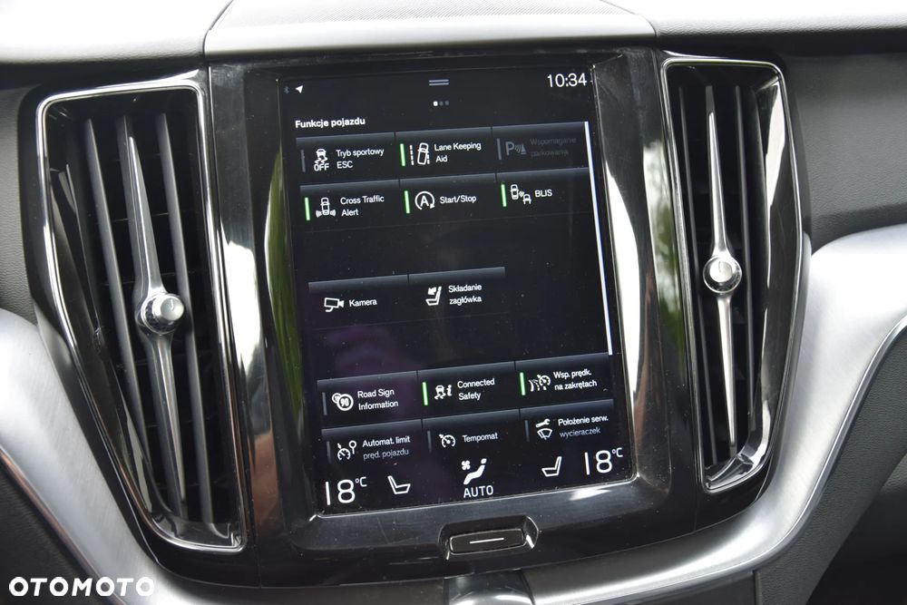 Volvo XC 60 B4 D AWD Geartronic Momentum Pro - 32