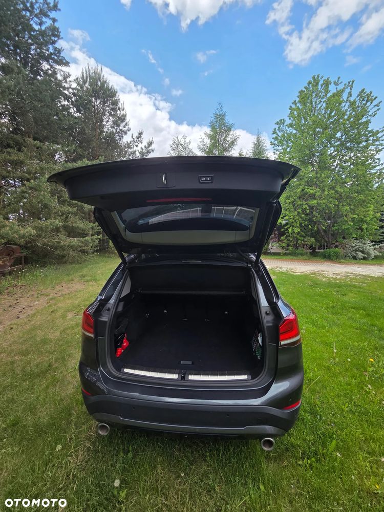 BMW X1 xDrive20d xLine - 6