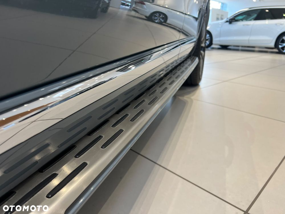 Volvo XC 90 B5 D AWD Ultimate Dark 7os - 39