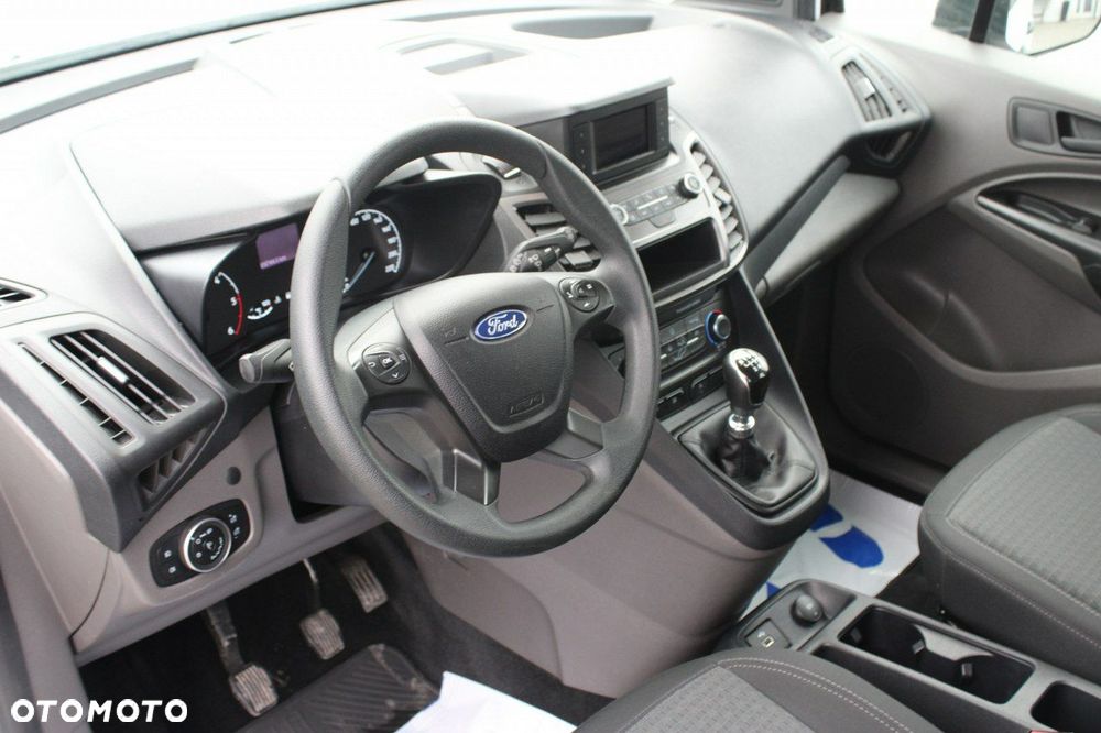 Ford Transit Connect - 13