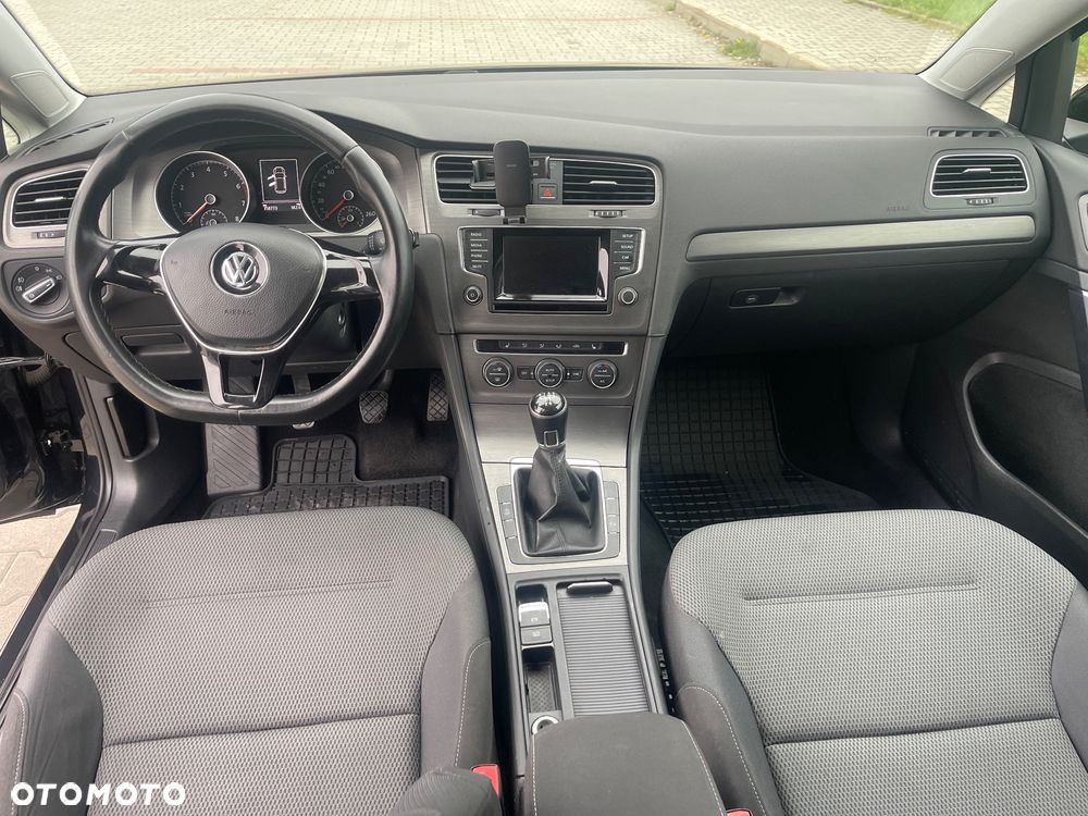 Volkswagen Golf - 14