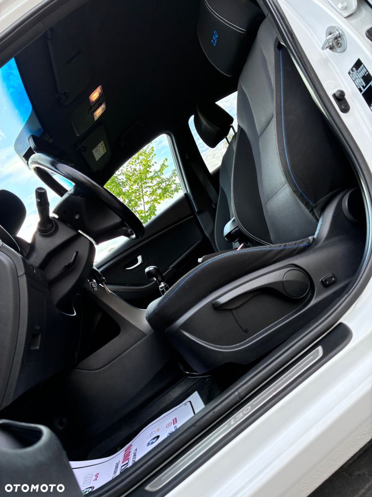 Hyundai i30 1.6 CRDi BlueDrive Go - 10