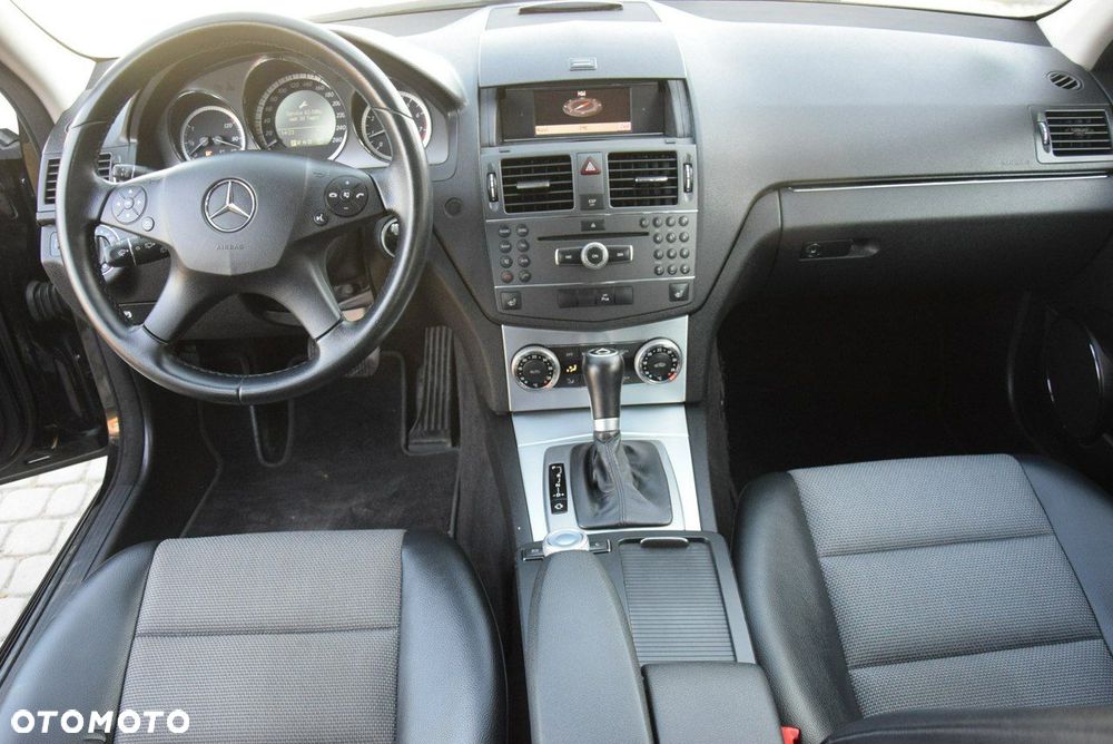 Mercedes-Benz Klasa C - 31