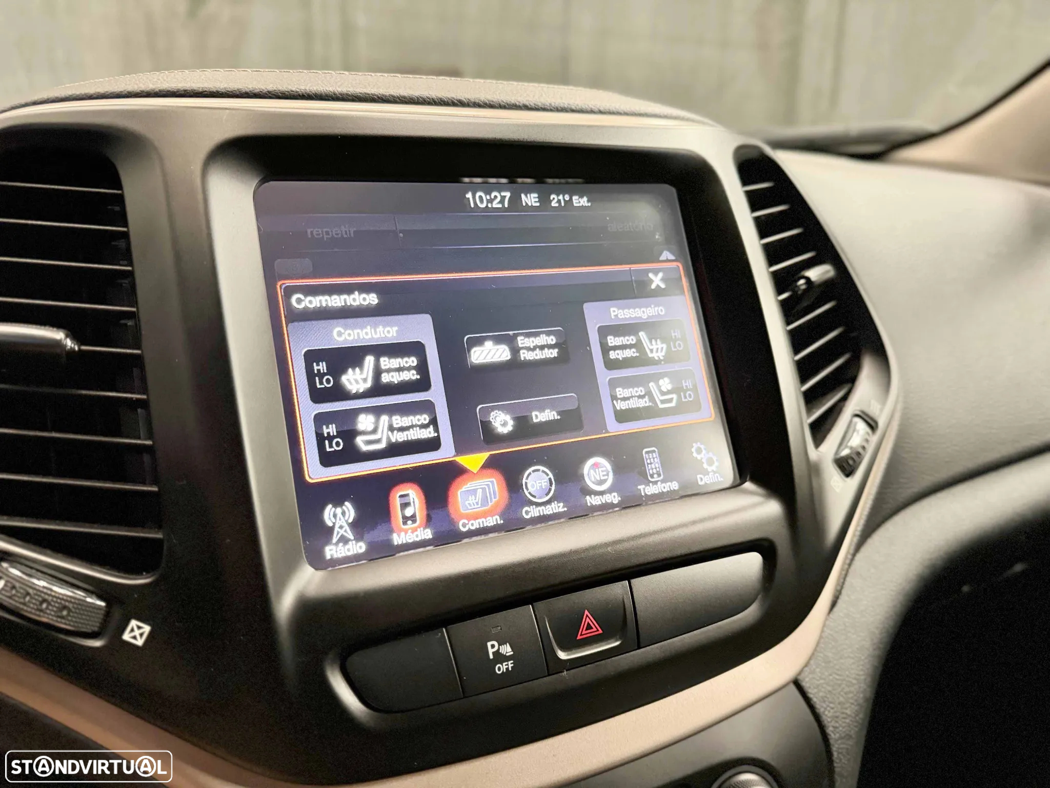 Jeep Grand Cherokee - 21