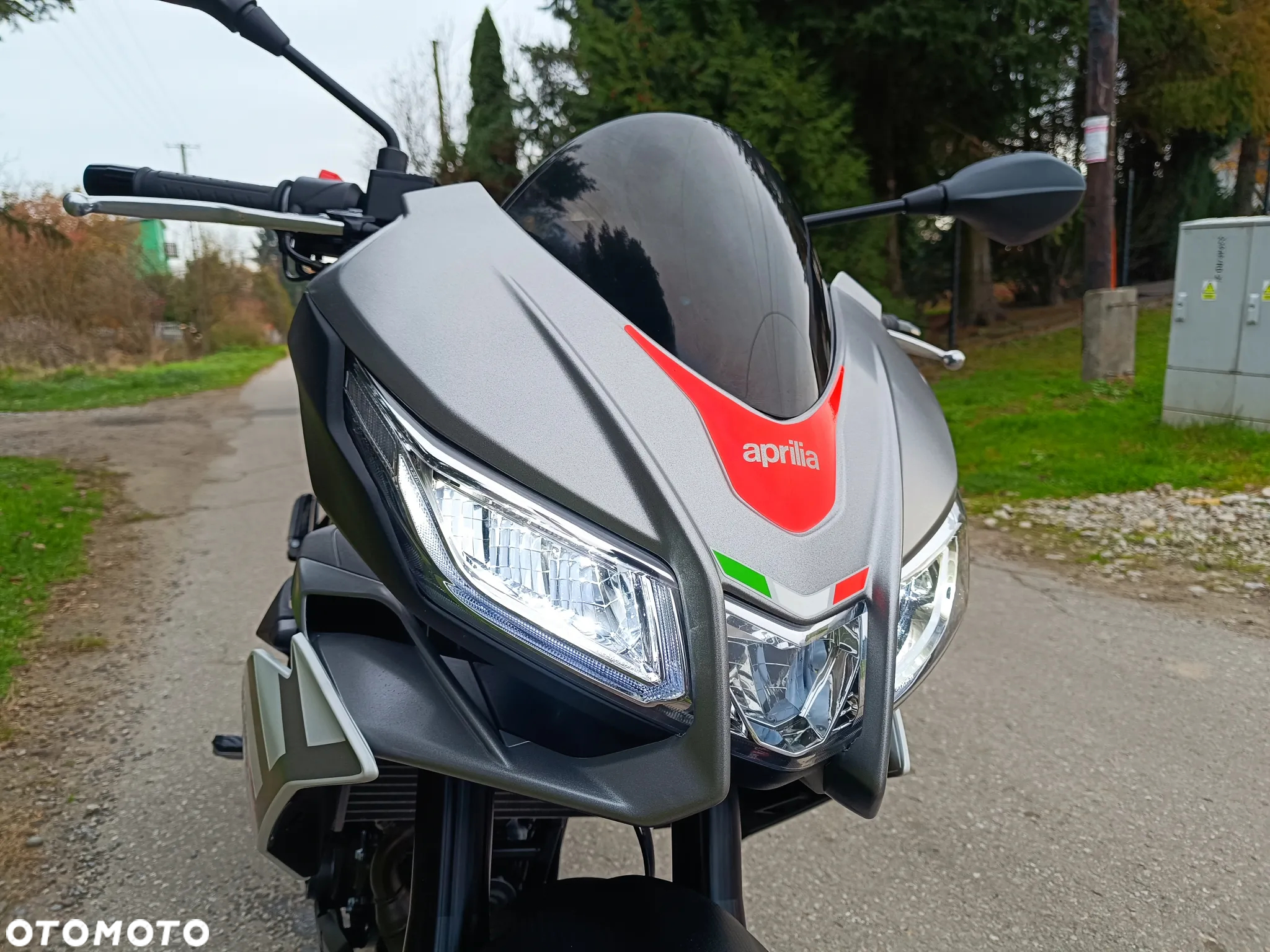 Aprilia Tuono - 14