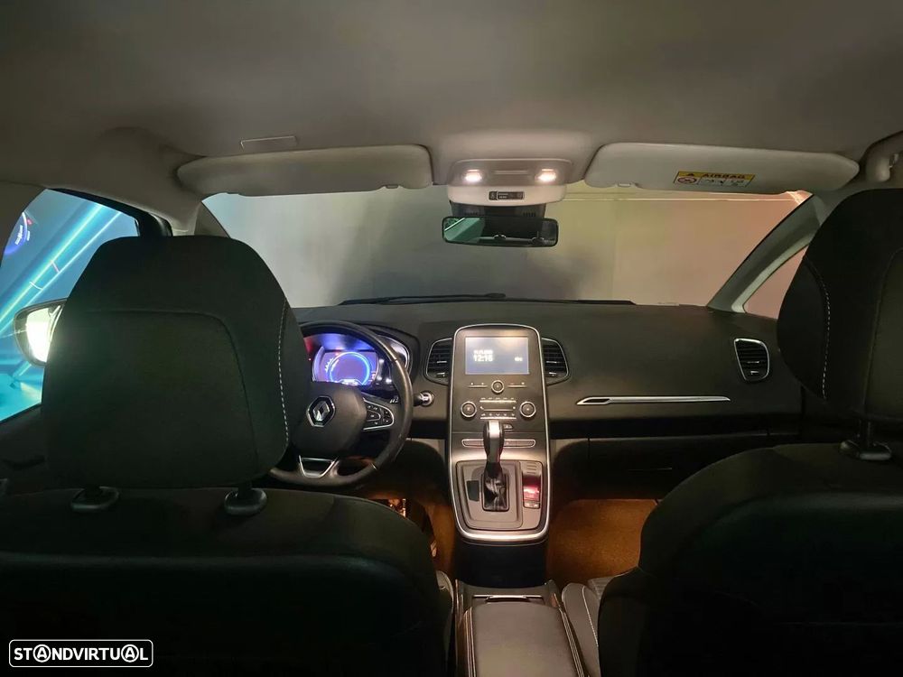 Renault Grand Scénic - 29