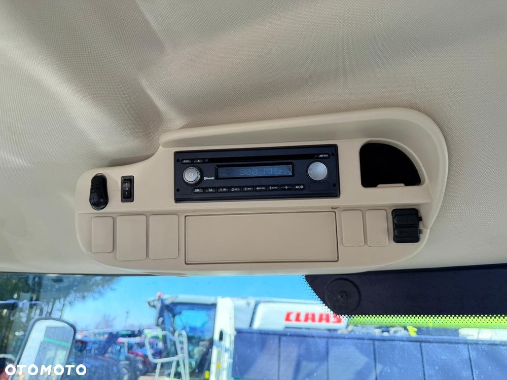 John Deere 6175R - 21