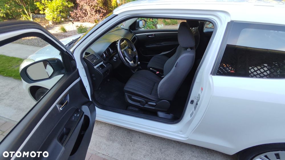 Suzuki Swift 1.2 Premium - 7