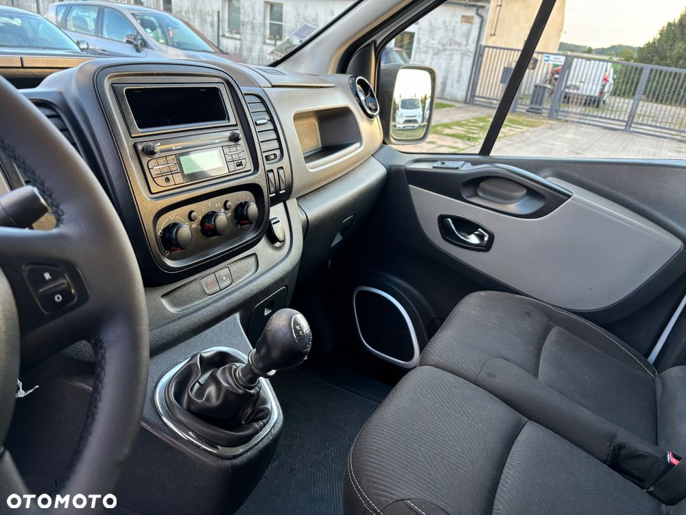 Renault Trafic - 10