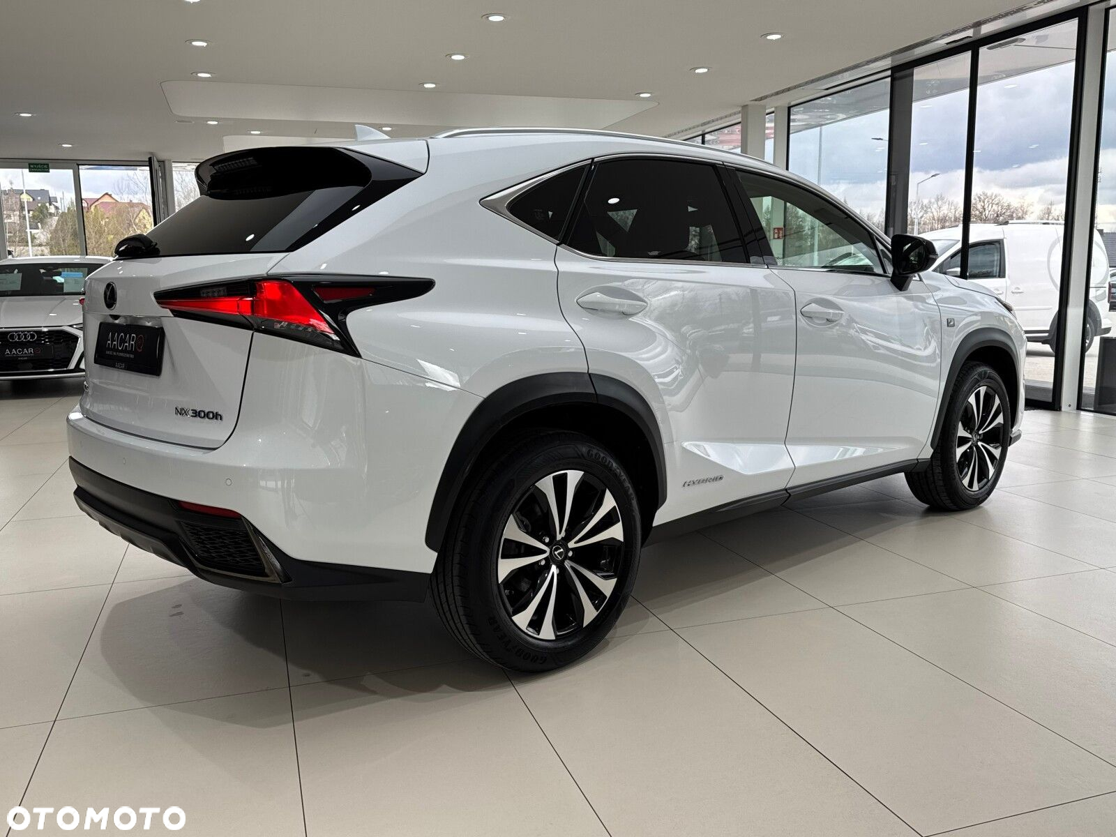 Lexus NX - 5