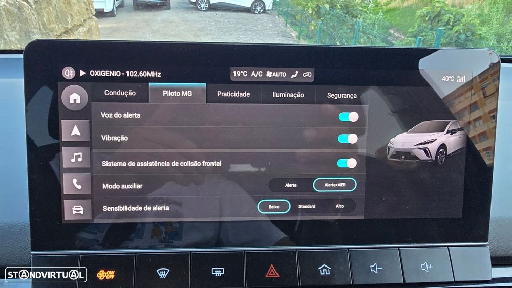 MG MG4 64 kWh Luxury - 30