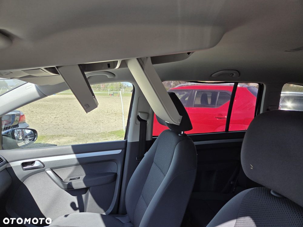 Volkswagen Touran 1.2 TSI BlueMotion Technology Trendline - 24