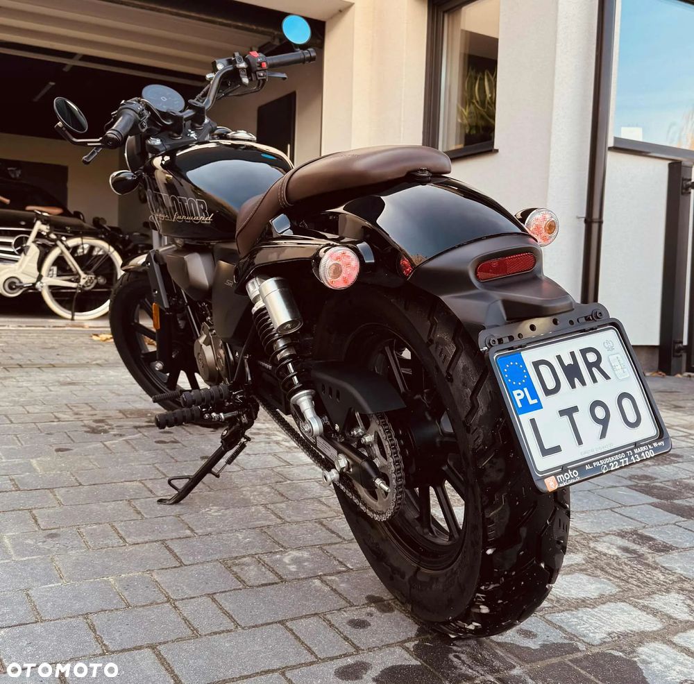 QJMOTOR SRV 125 - 7