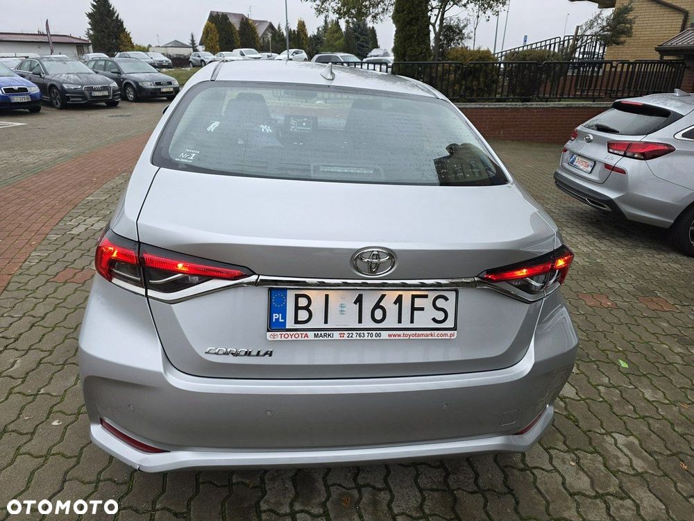 Toyota Corolla - 11