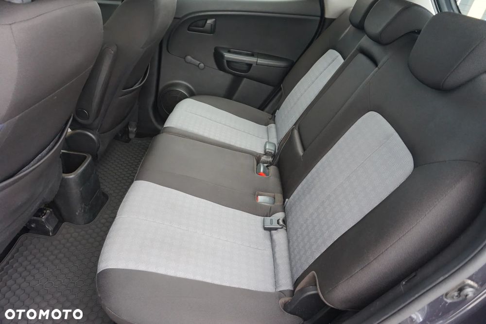 Kia Venga 1.4 M - 9