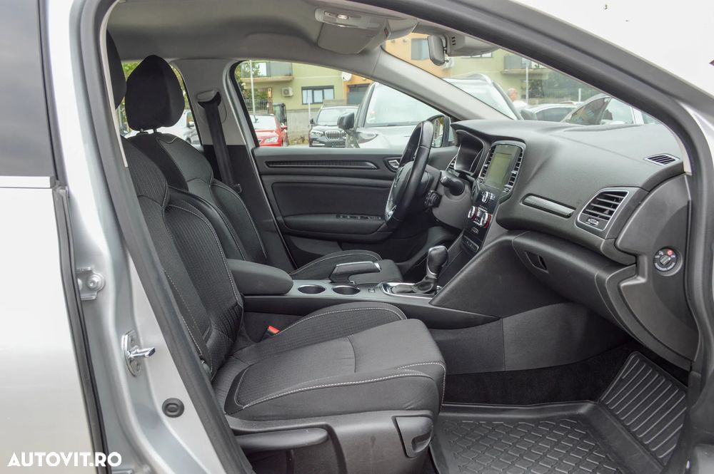 Renault Megane 1.5 dCi Dynamique Aut. - 25