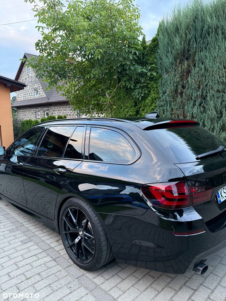 BMW Seria 5 535i xDrive - 7
