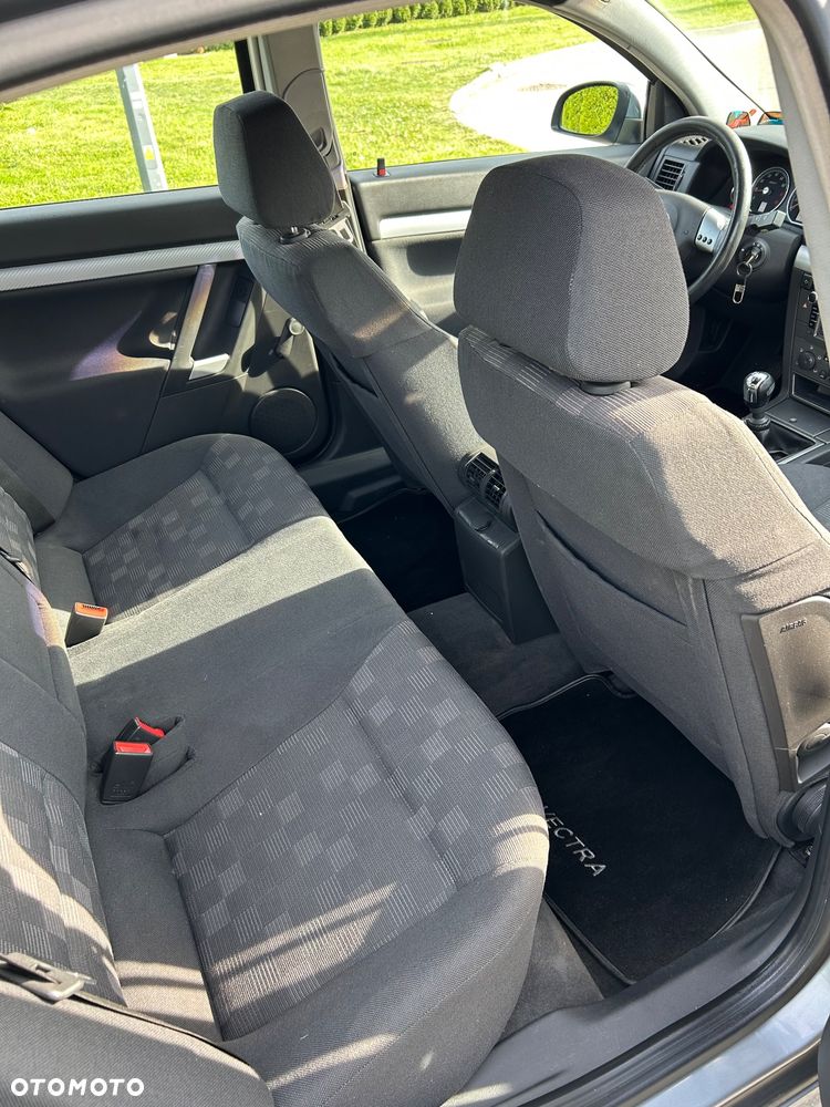 Opel Vectra 1.8 GTS - 10
