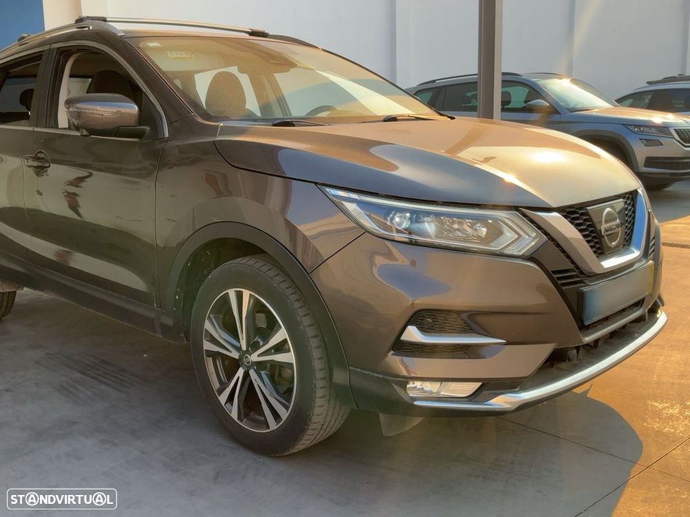 Nissan Qashqai 1.5 dCi N-Connecta 18 - 6