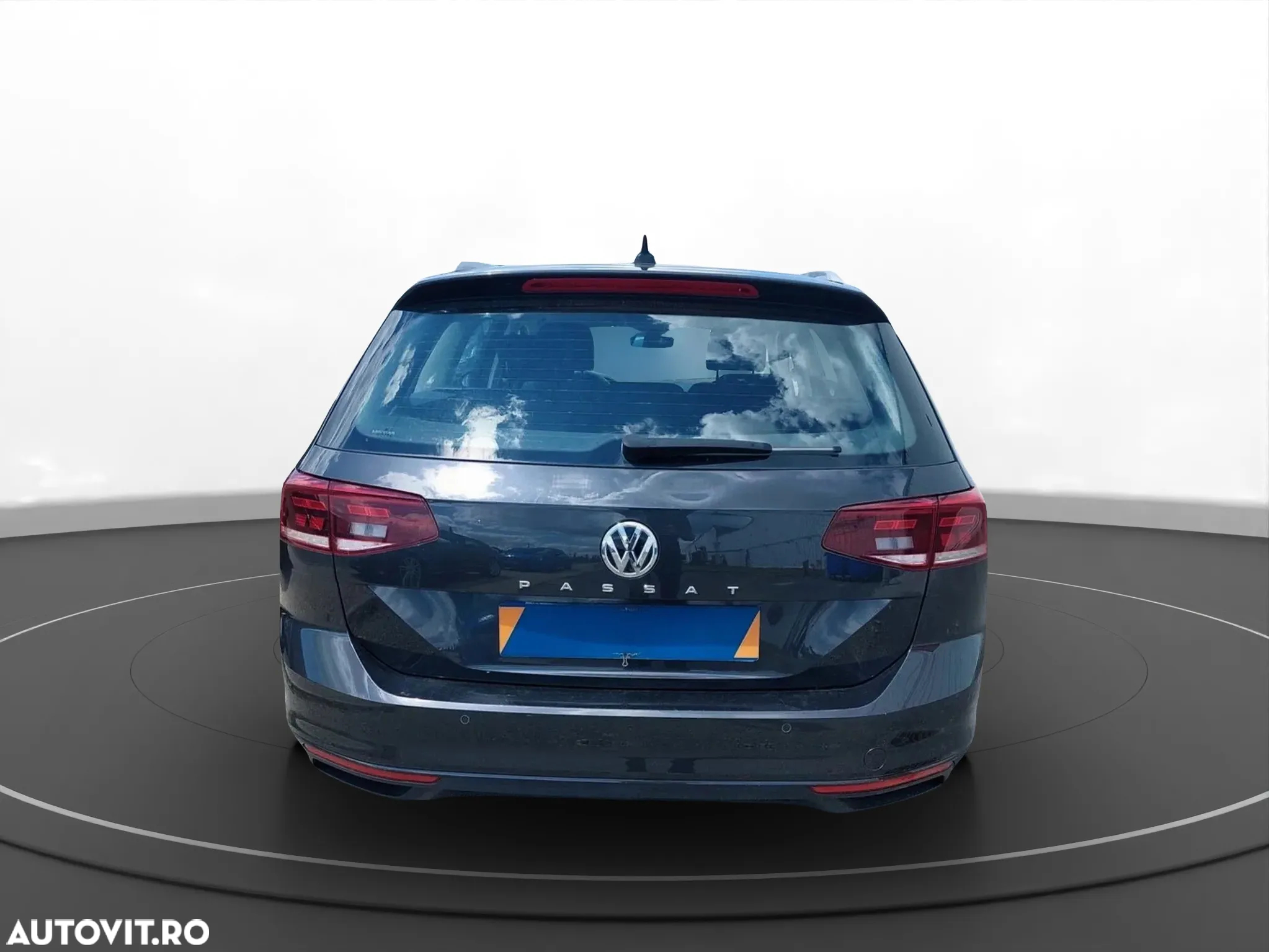 Volkswagen Passat Variant 1.6 TDI (BlueMotion Technology) DSG Comfortline - 4