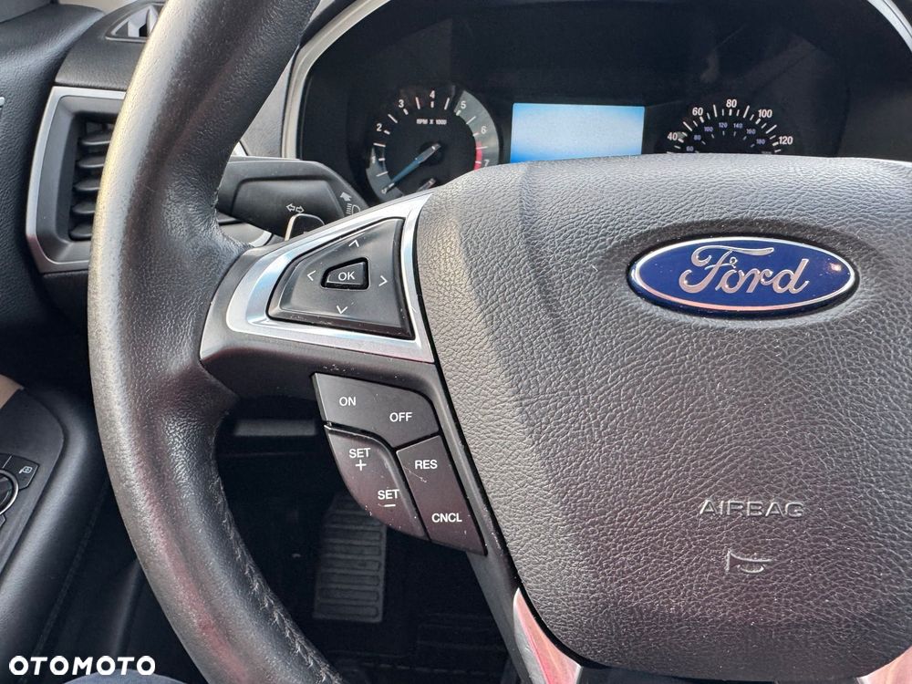 Ford Edge - 15