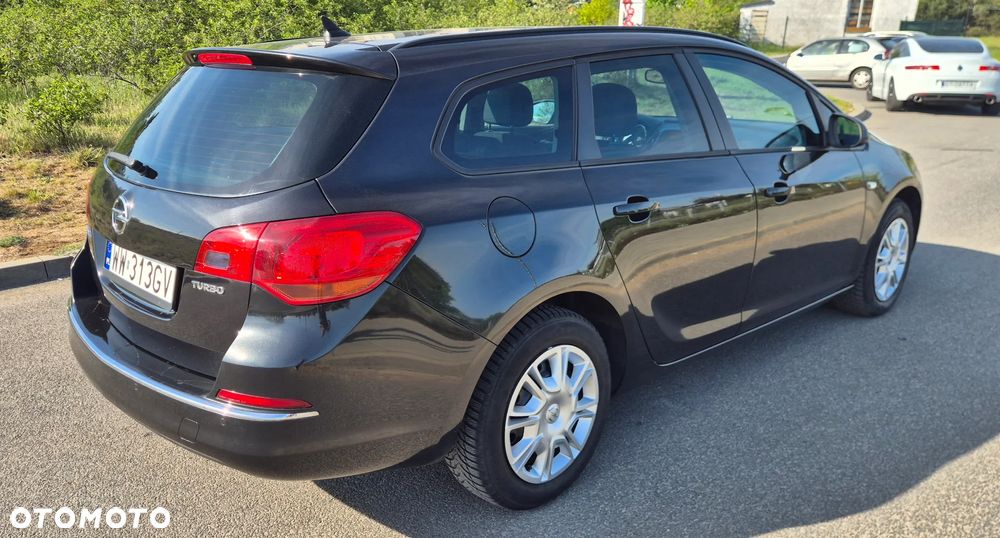 Opel Astra 1.4 Turbo Exklusiv - 4