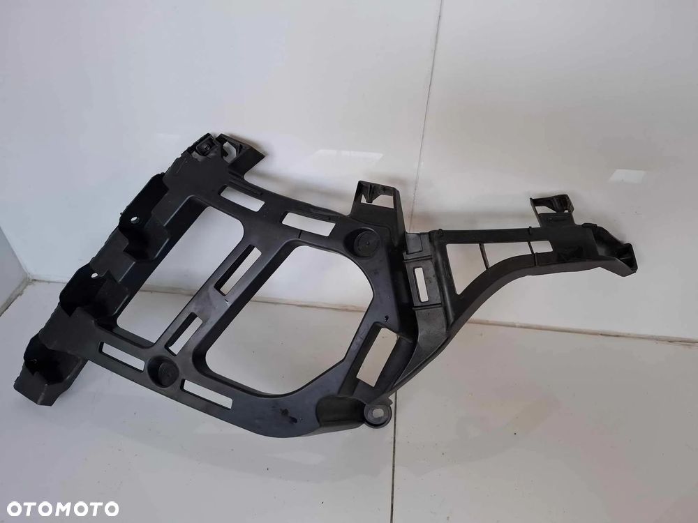 ŚLIZG PRAWY TYLNY TYŁ ZDERZAKA PEUGEOT 3008 II 2016- 16- 9840997780 - 1