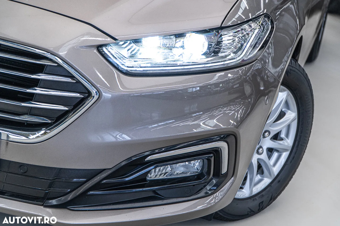 Ford Mondeo 2.0 Ti-VCT Hybrid Titanium - 34
