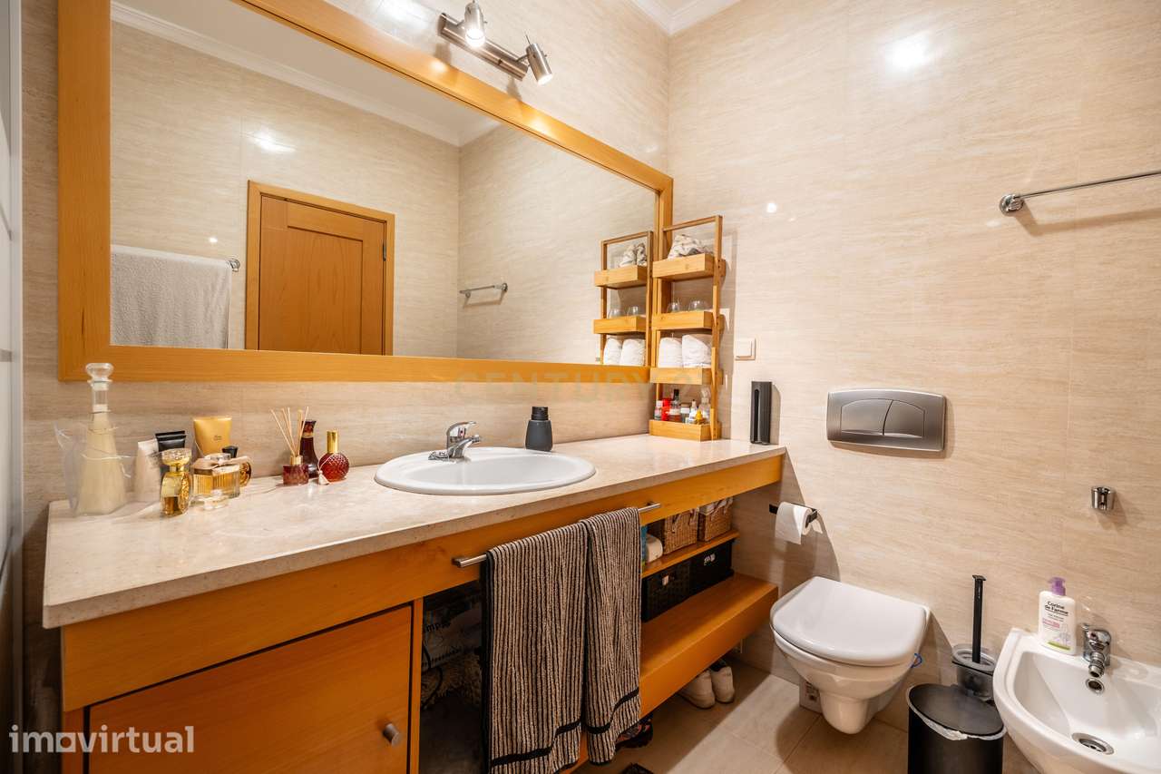 Apartamento T2 com Garagem e Piscina – Alto do Quintão, Portimão - Grande imagem: 5/24