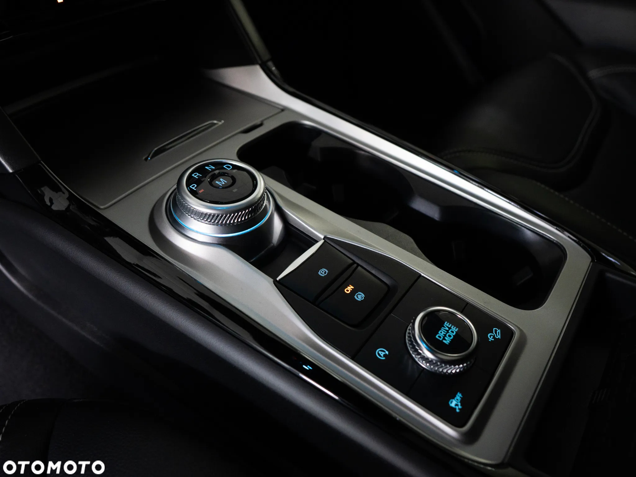 Ford Explorer - 19
