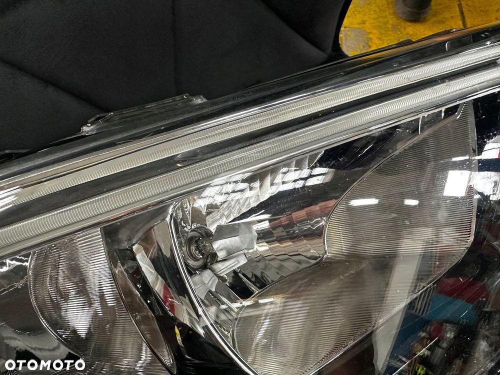 OPEL CROSSLAND X PRAWA LAMPA PRZÓD ZWYKŁA LED KOMPLETNA 13467968 - 14