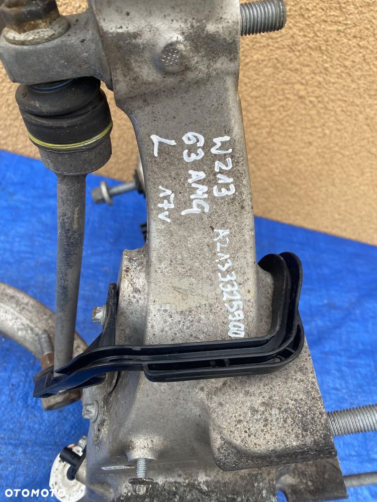 MERCEDES W213 6.3 AMG ZWROTNICA LEWY PRZÓD LEWA A2133325900 WACHACZ - 2