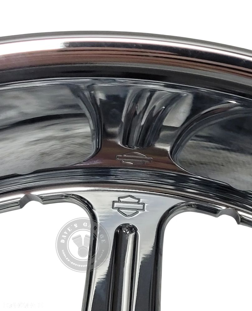 Felga tył 18x8.0 Harley Davidson V Rod 41428-06 - 6