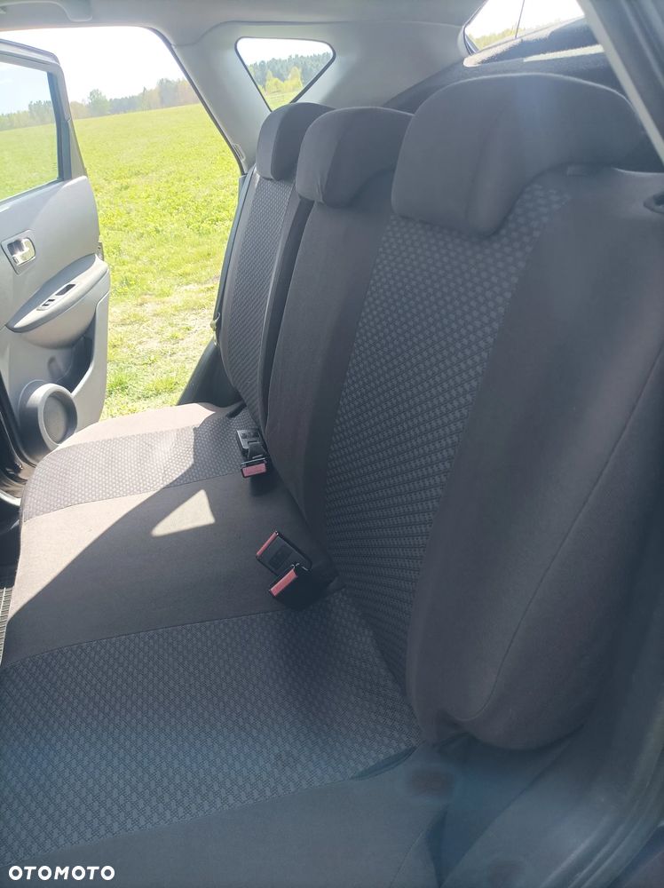 Nissan Qashqai - 12