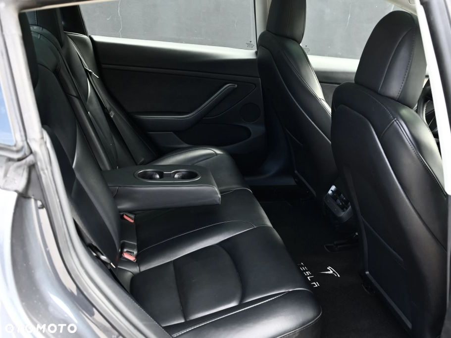 Tesla Model 3 - 20