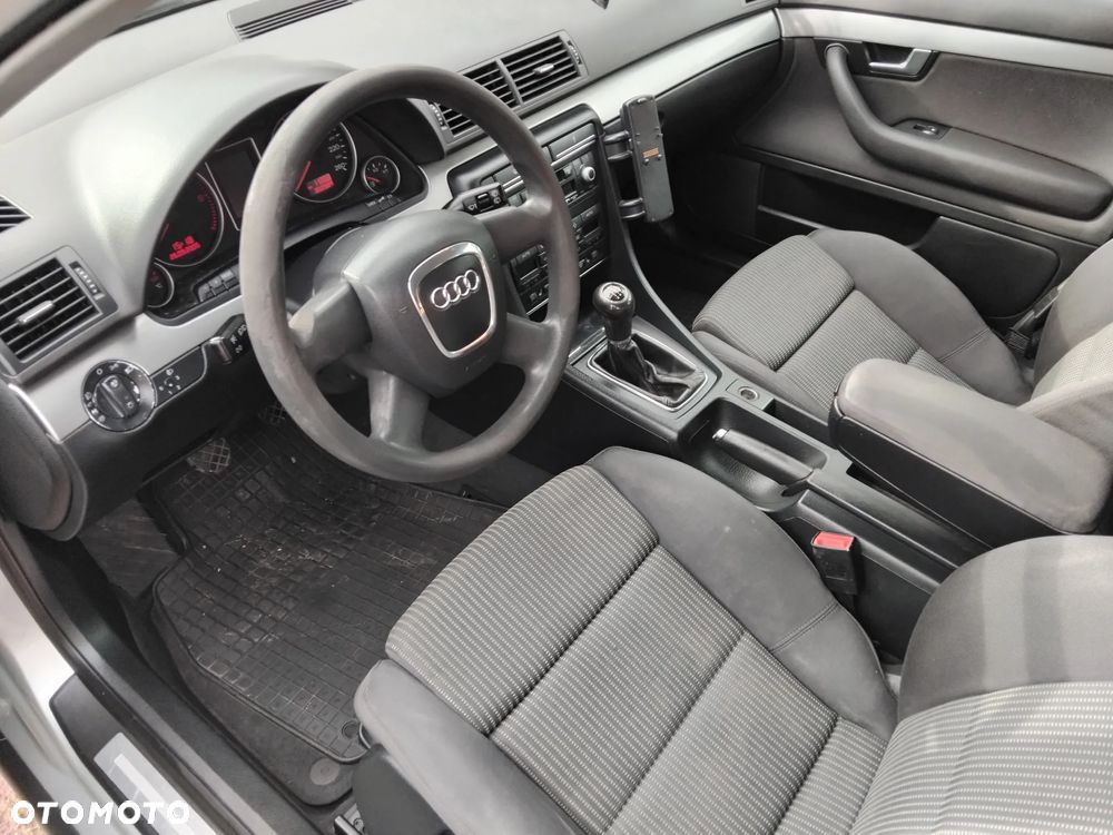 Audi A4 - 8