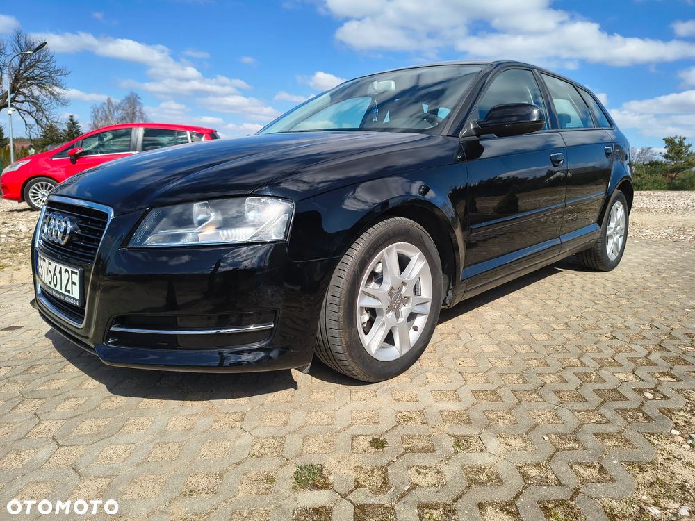 Audi A3 Sportback 1.6 TDI DPF Ambiente - 25