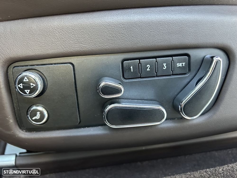 Bentley Continental V8 - 23