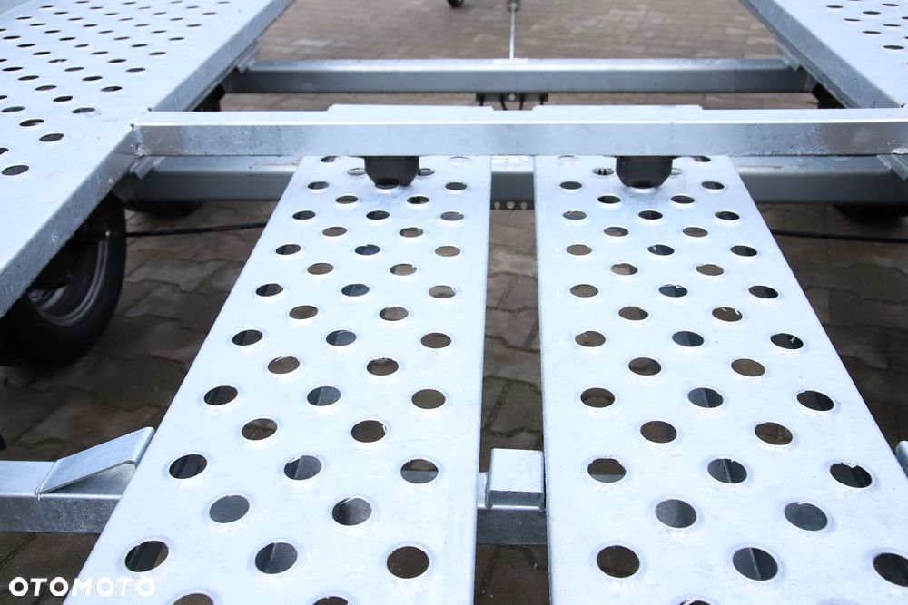 Inny Syriusz/ Gala  TAURUS T4527SL 4,5 m x 2,05 m DMC 2700kg Koła 195R13C - 11