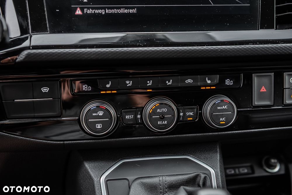 Mercedes-Benz Klasa V 300 d lang 4Matic 9G-TRONIC Exclusive Edition - 23